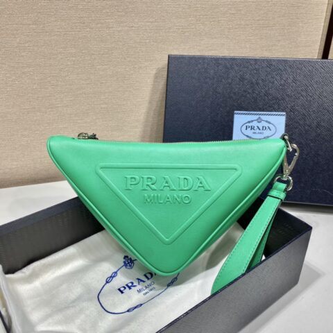 PRADA普拉达三角形手包1NE039