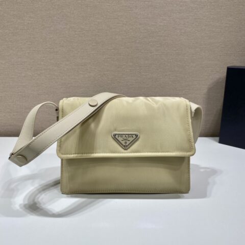 PRADA普拉达男女通用尼龙邮差包1BD258