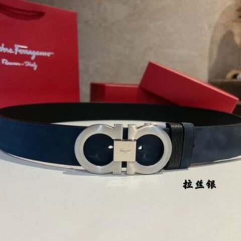 Ferragamo菲拉格慕 进口绒面与荔枝双面可调式腰带3.5cm