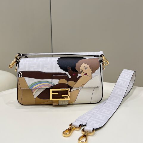 FENDI芬迪FF图案Baguette中号手袋8561