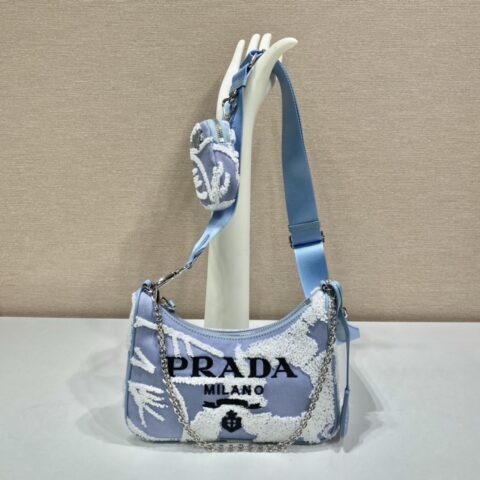PRADA普拉达刺绣三合一腋下包1BH204