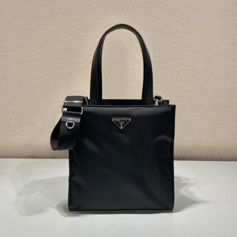 PRADA普拉达进口加衬尼龙面料新款托特包1BG426