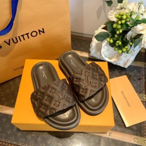 LV/路易威登 1v驴牌|𝟐𝟎𝟐𝟐春夏浮雕厚底 魔术贴拖鞋