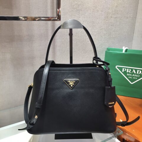 PRADA普拉达进口Saffiano皮革手提包1BA282
