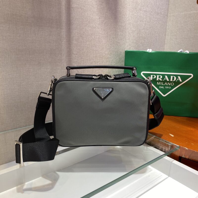 PRADA普拉达进口尼龙布料相机包2VH069