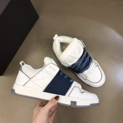 V T 华伦天奴OPEN SKATE小牛皮和织物运动鞋