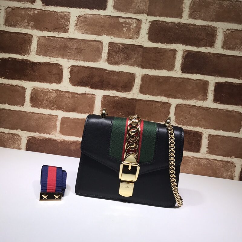 GUCCI古驰Sylvie 系列皮革迷你链条手袋431666
