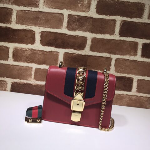 GUCCI古驰Sylvie 系列皮革迷你链条手袋431666