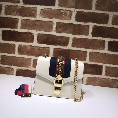 GUCCI古驰Sylvie 系列皮革迷你链条手袋431666