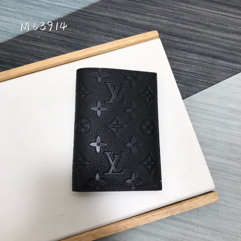 LV M63914 PASSPORT COVER 护照套