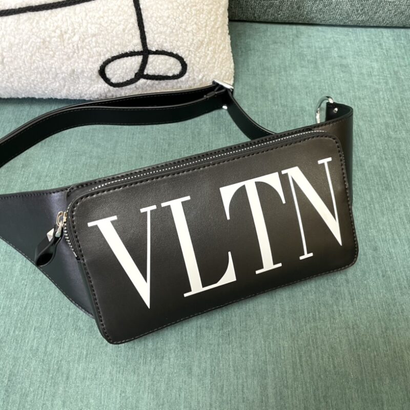 Valentino华伦天奴VLTN大logo涂鸦个性腰包0056