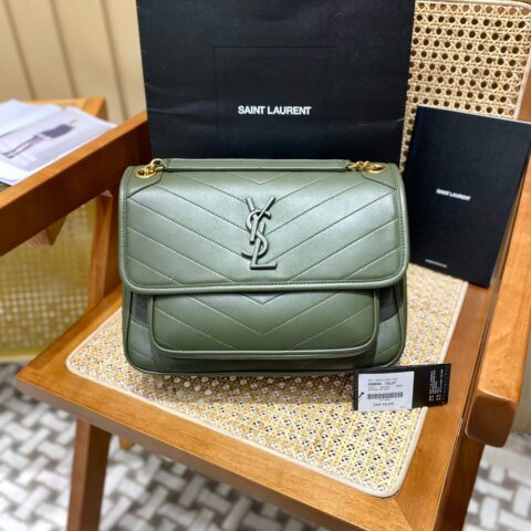 Saint laurent Ysl 𝑵𝒊𝒌𝒊 𝑳𝒂𝒎𝒃 28CM 小羊皮邮差包 498894/橄榄绿