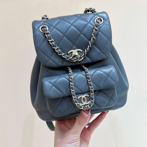 CHANEL 22A 高级手工坊系列双肩包 AS2908灰色