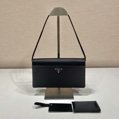 PRADA普拉达进口绸缎面料新款腋下包1BH610