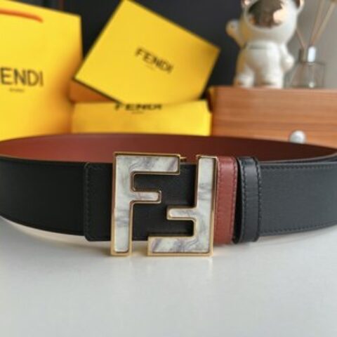 FENDI芬迪 FF徽标精湛工艺金属扣头层牛皮腰带4.0cm