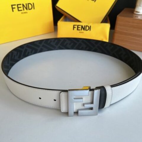 FENDI芬迪 双层负离子金属扣印花面料牛皮底内衬4.0cm宽度