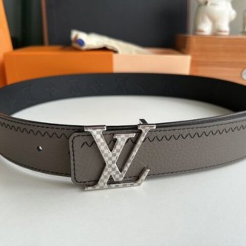 LV/路易威登 Monogram图案 lnitiales Color. Blocks双面腰带40mm