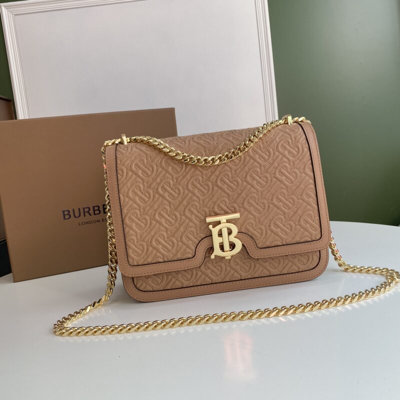 Burberry巴宝莉羔羊皮材质TB 专属标识锁扣包