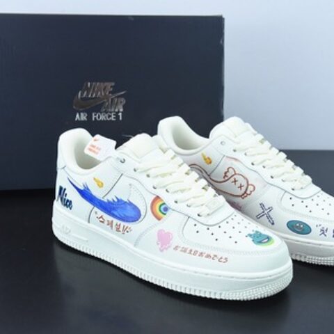 Nike Air Force 1 Low’07 彩虹涂鸦 空军一号低帮休闲板鞋货号：CW2288-333