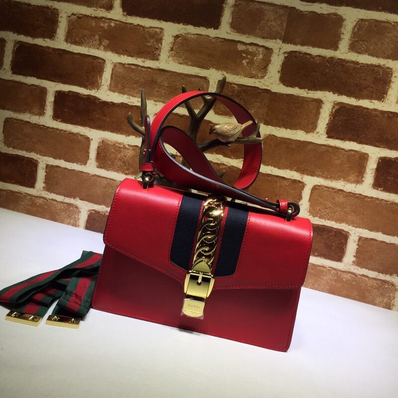 GUCCI古驰Sylvie系列小号肩背包421882