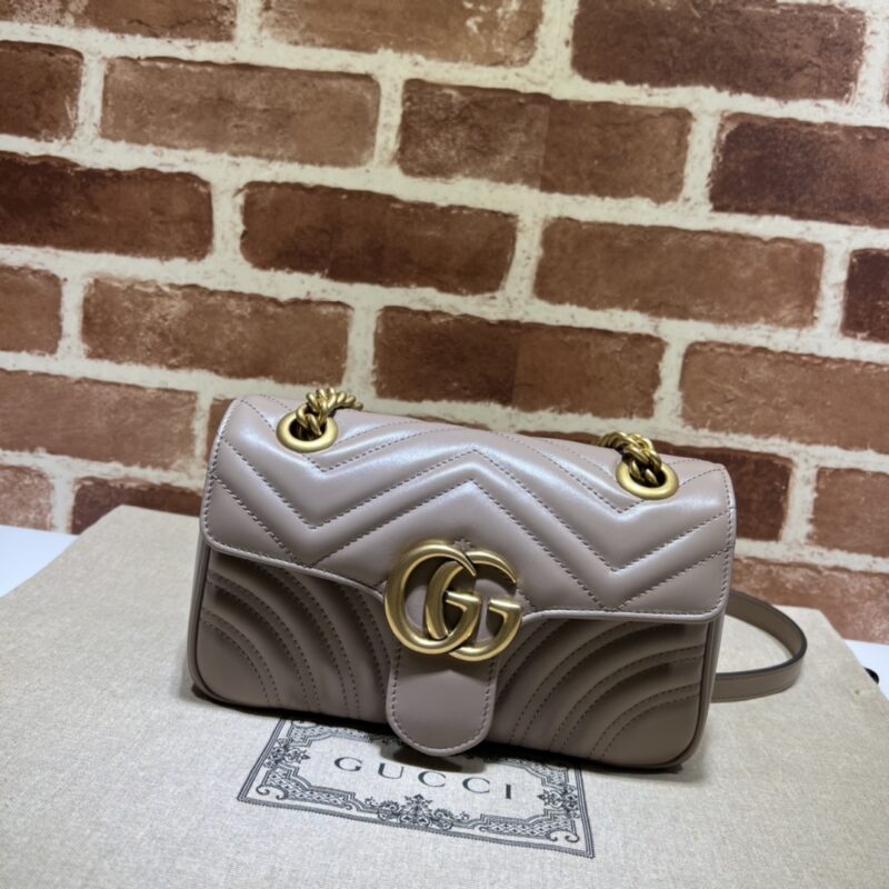 GUCCI古驰GG Marmont系列绗缝迷你肩背包446744