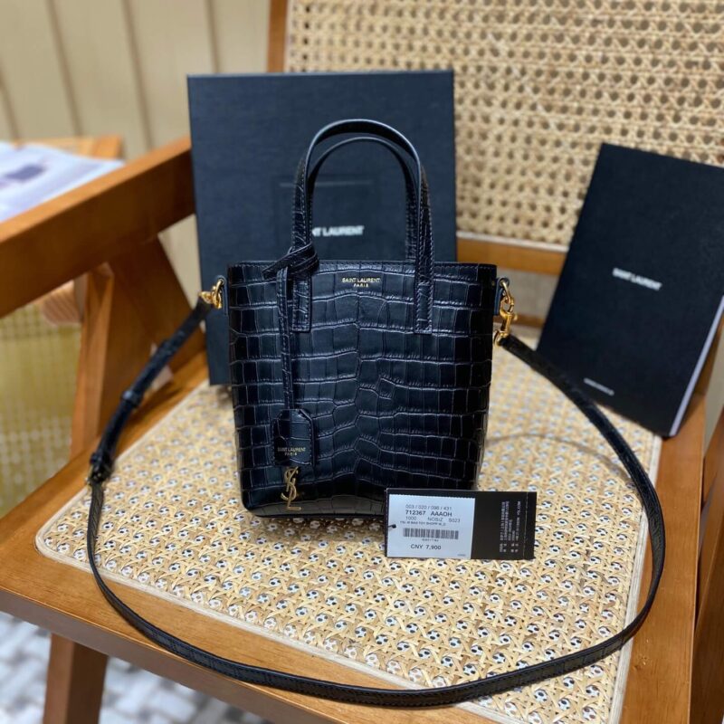YSL 𝗠𝗶𝗻𝗶 𝗧𝗼𝘆 𝗦𝗵𝗼𝗽𝗽𝗶𝗻𝗴 鳄鱼纹迷你托特购物包 612367