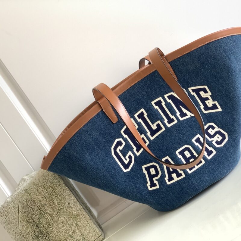 CELINE赛琳COUFFIN大号PARIS牛仔扇形手袋196262