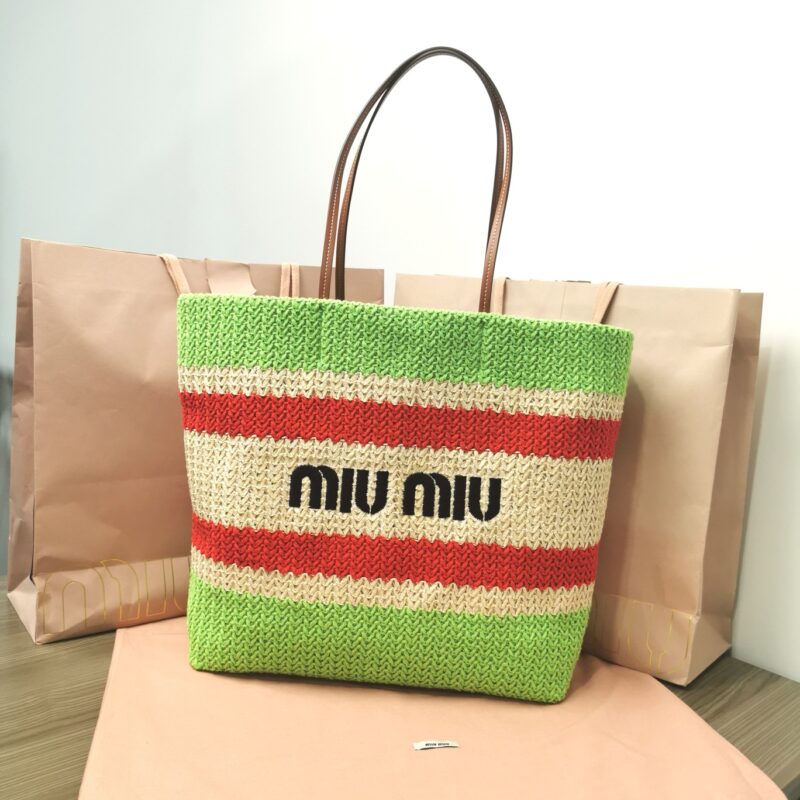 MIUMIU缪缪进口拉菲草编拼绵线编织托特包5BG228