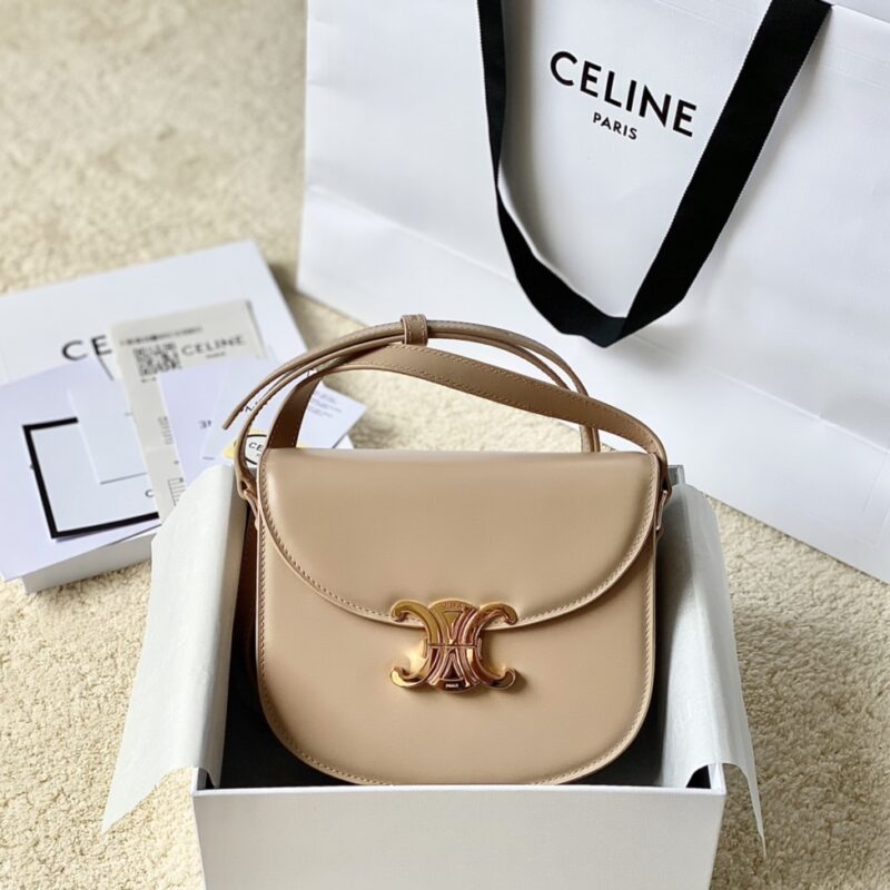 CELINE赛琳2022新品经典凯旋门扣马鞍包110413
