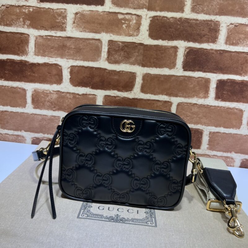 GUCCI古驰GG绗缝皮革肩背包702234