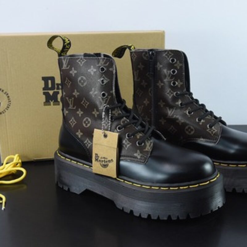 LV/路易威登 代购级 马丁靴系列 马丁靴 /Dr.martens 高帮马丁靴 黑棕LV 货号:R11822206