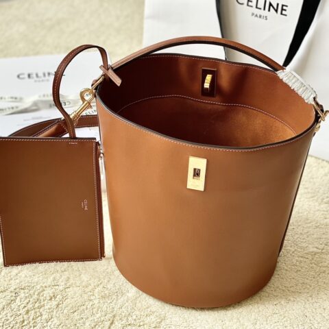 CELINE赛琳Bucket 16 牛皮革全皮水桶包195573