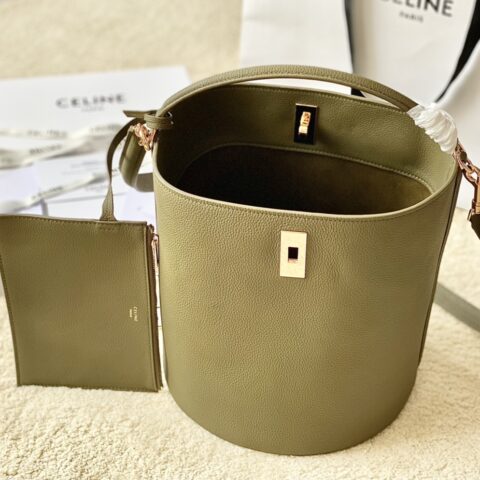 CELINE赛琳Bucket 16 牛皮革全皮水桶包195573