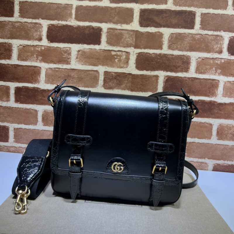 GUCCI古驰中号黑色邮差包702136