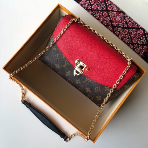 LV M43713 SAINT PLACIDE 链条斜挎包