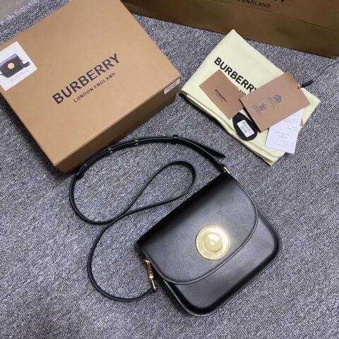 Burberry巴宝莉大号格纹与缉明线皮革材质斜背包