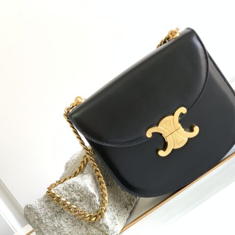 CELINE赛琳新品TEEN BESACE TRIOMPHE链条亮泽牛皮革手袋110413A