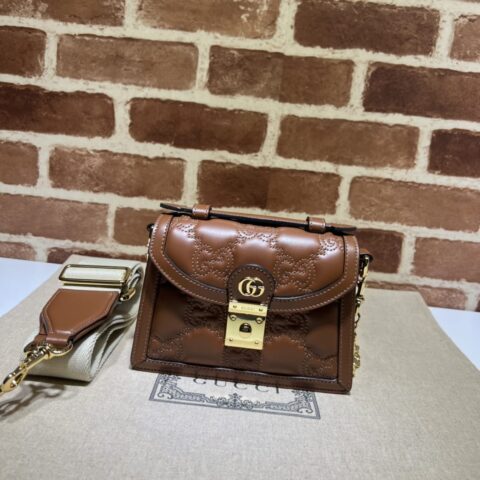 GUCCI古驰GG Matelassé皮革小号手提包724499
