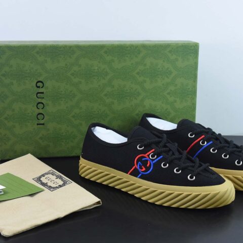 Gucci 轻奢单品最新款原版1:1复制!2022古驰火爆款系列布鞋