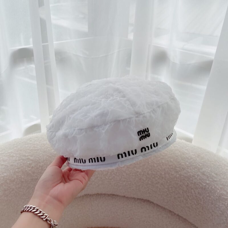 miumiu缪缪秋款网纱面料贝雷帽
