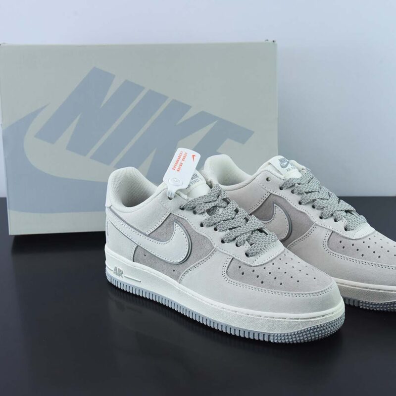 Nike Basketbal勒布朗 詹姆斯限定款 Nike Air Force 1 Low '07 “Four Horsemen”PE 深灰麂皮空军一号货号:DZ3696-005