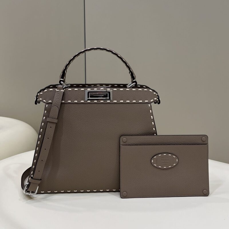 FENDI芬迪独家定制小牛皮PEEKABOO中号手袋80013L