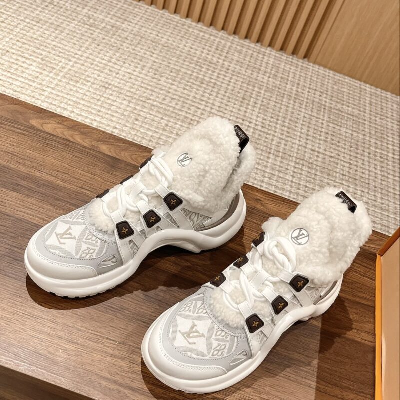 LV/路易威登 驴牌官网休闲运动老爹鞋