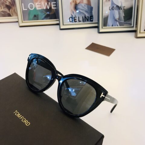 TOM FORD汤姆福特超轻女士太阳眼镜