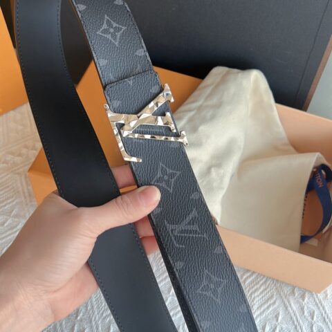 LV/路易威登 经典Monogram 图案Dove 双面腰带4.0cm