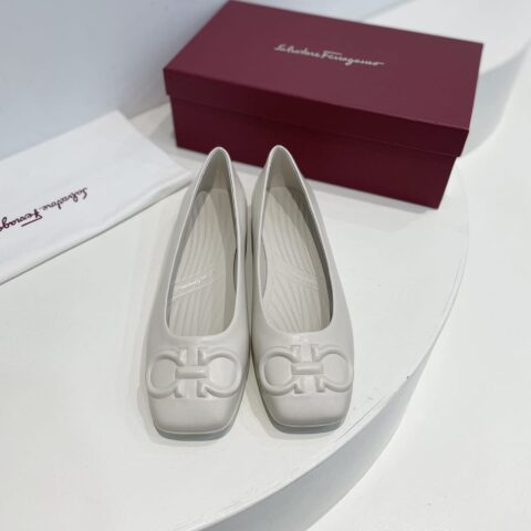 SF ✔️2022salvatore Ferragamo ✔️ 新品上新!菲拉格慕GANCINI芭蕾舞平底鞋