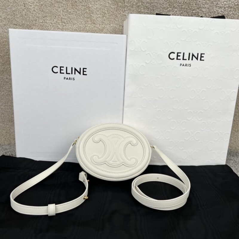 CELINE赛琳TRIOMPHE 光滑牛皮革斜挎椭圆形月饼包101703