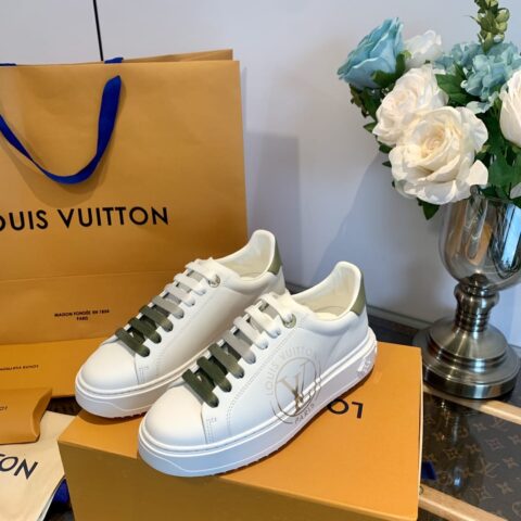 LV/路易威登 𝟐𝟎𝟐𝟐|𝐓𝐢𝐦𝐞 𝐨𝐮𝐭系列水钻logo小白鞋
