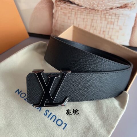 LV/路易威登   意大利进口上乘皮料五金男士4.0cm腰带