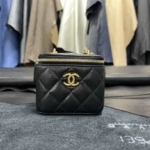 CHANEL 23P爱心链条小盒子 AP3203